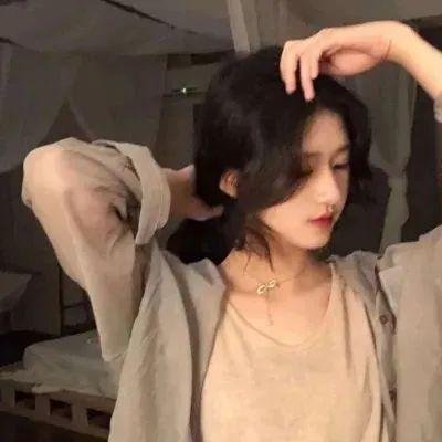 伺候老公白月光坐月子